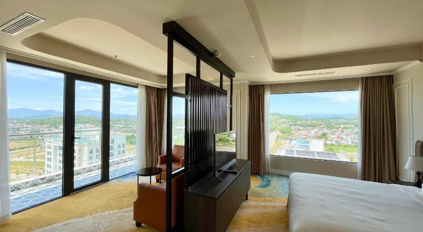 Image of Premier King Room 0