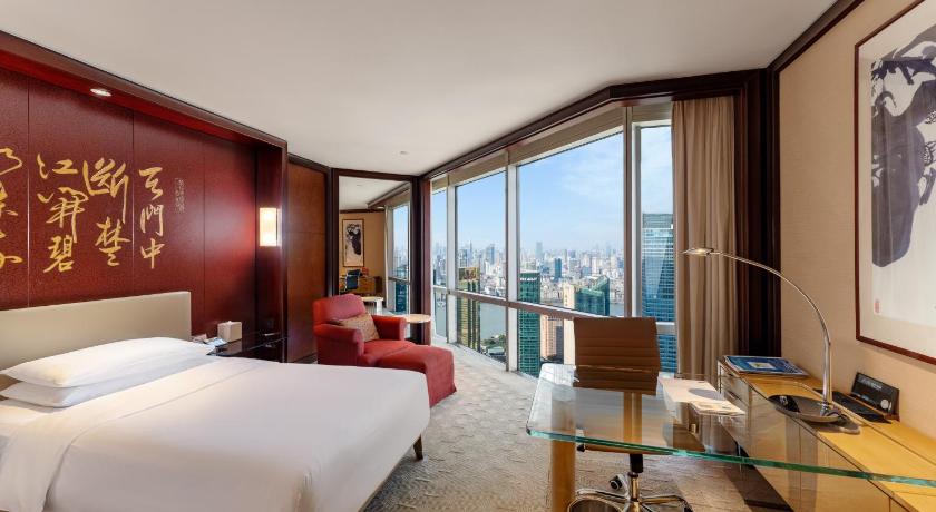 Image of 2 Twin Beds River View 1