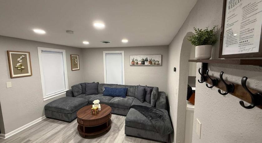 Ann Arbor Guest House