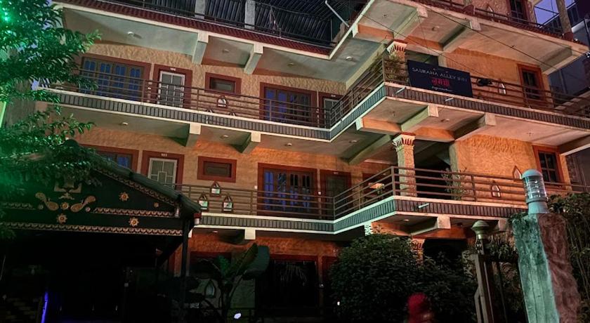 sauraha alley inn — Chitwan (4)