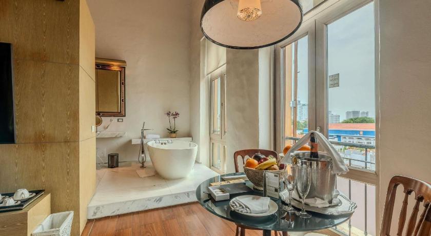 รูปของห้องโคโลเนียลสวีท (Colonial Suite) 3