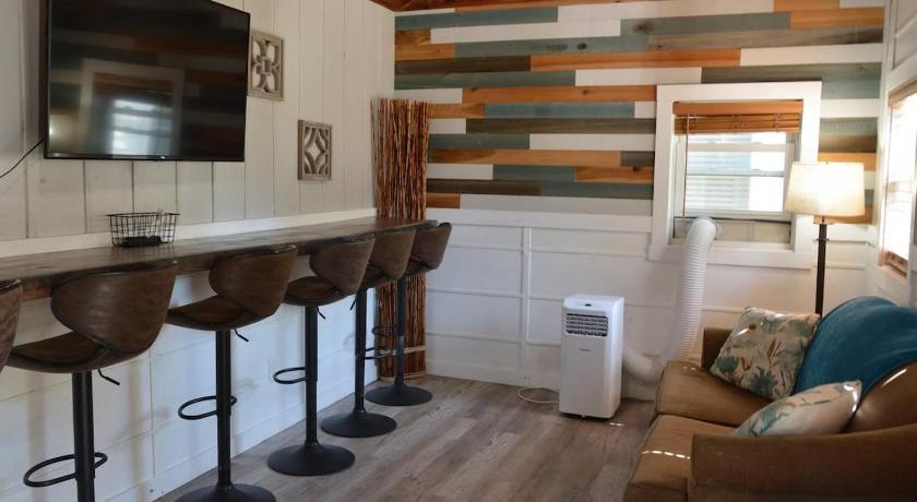 Dowagiac (MI) Sister Lake Cottages - Unit 5 4성급 숙소 수영장