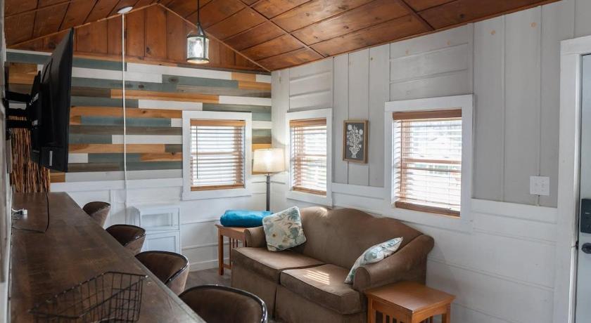 Dowagiac (MI) Sister Lake Cottages - Unit 5 4성급 숙소 스위트룸