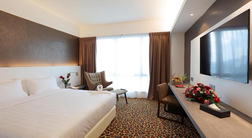 Image of Gold Suite 0