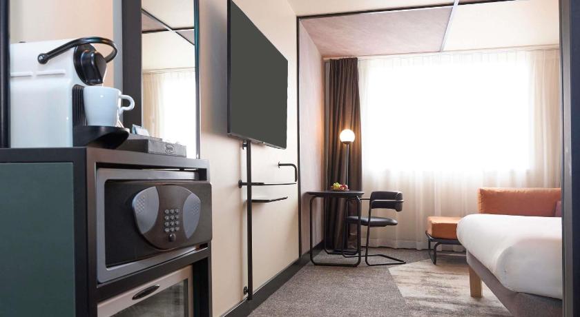 Imagen de Executive room (non-smoking) with 1 queen bed +  sofa bed , VIP Welcome and extra amenities 5