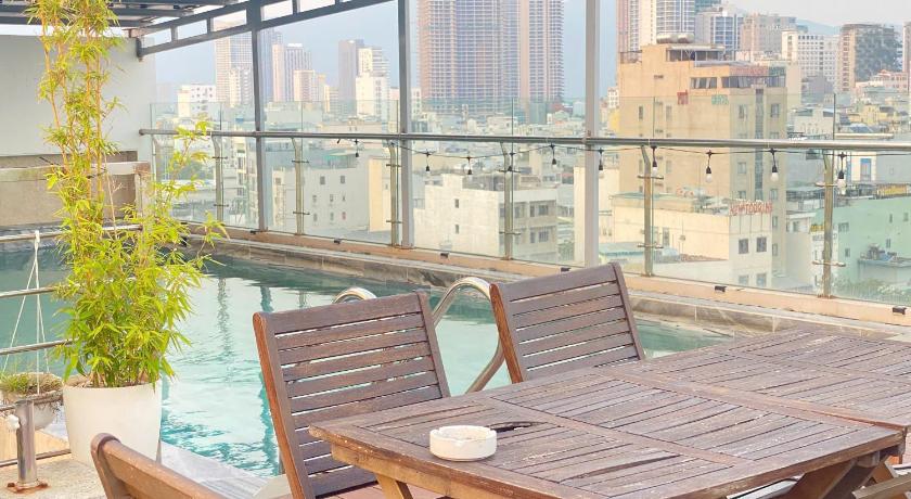 MiAn Hotel Danang - Infinity Pool – Da Nang, IA