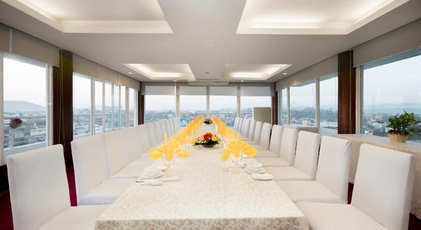 Mondial Hotel Hue - image 4