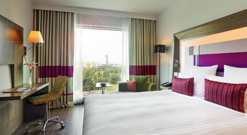 Image of Executive Room King Bed with Additional Privileges 1