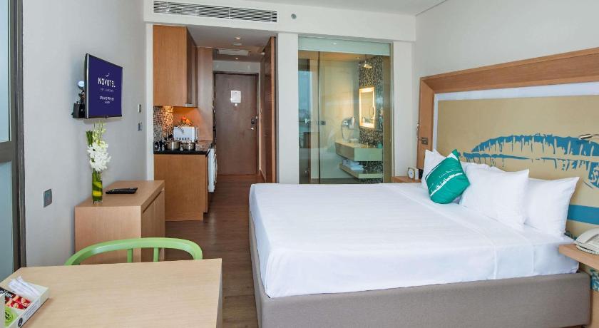 Image of Studio apartment, balcony, Han River views , fu lly equipped kitchens - 1 king bed 8