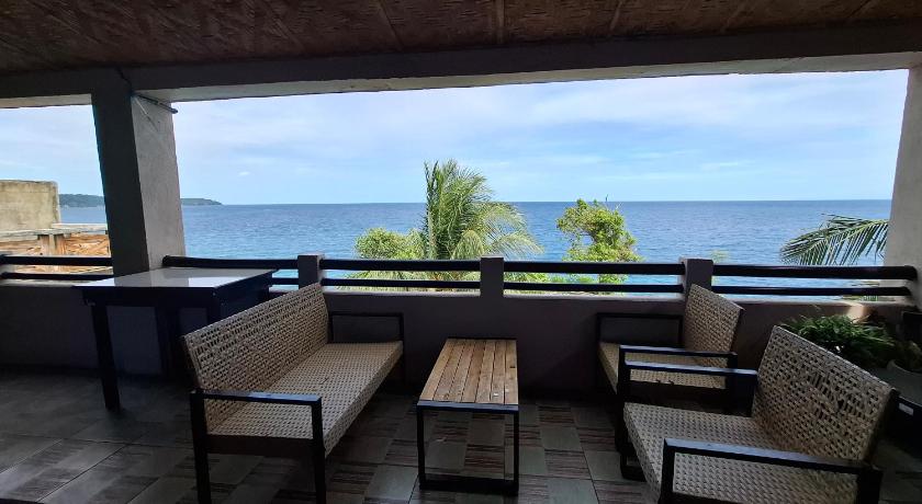 Image of Deluxe Suite with Sea View 1