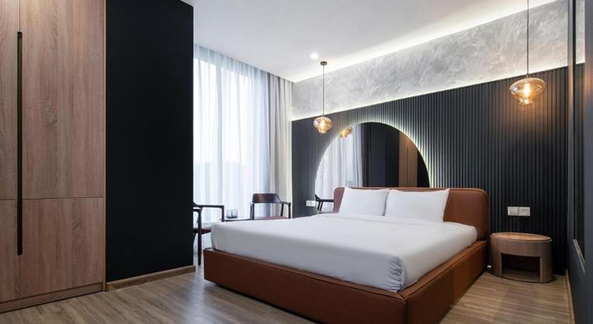 A25 Premium Hotel - 31 Truong Cong Giai - image 13