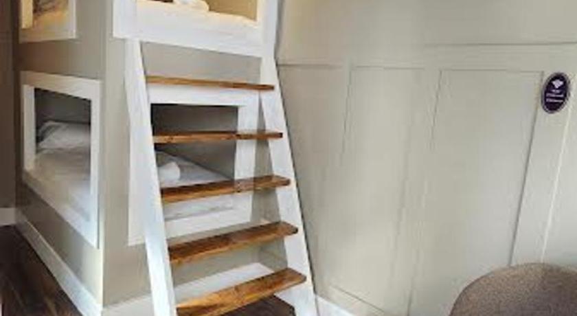 Image of Economy Twin Room with Bunk Beds 0