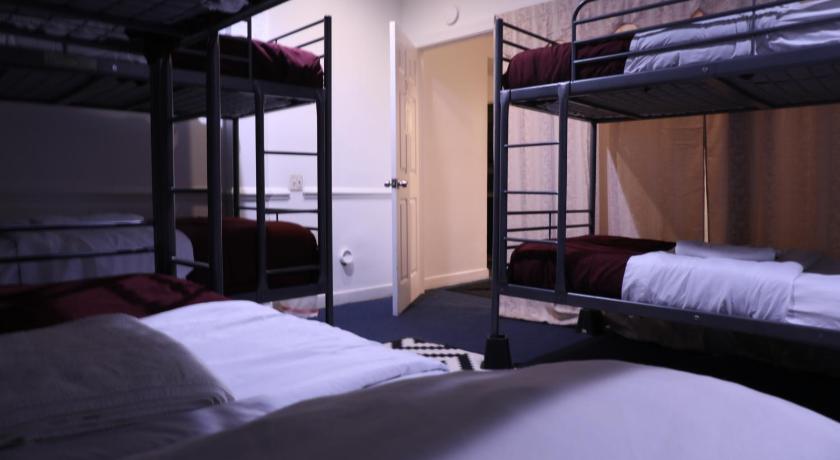รูปของผู้เข้าพัก 1 คน ในหอพักรวม 12 เตียง (1 Person in 12-Bed Dormitory - Mixed) 4