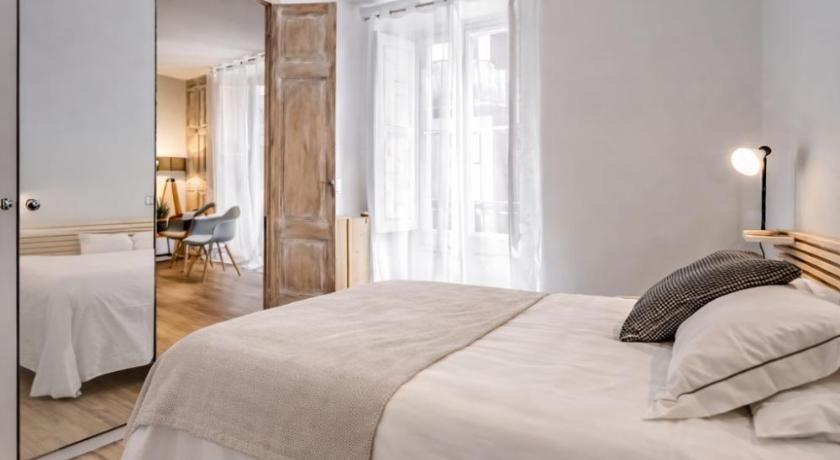 CaLQuEROL Boutique centro suite lux 2-2
