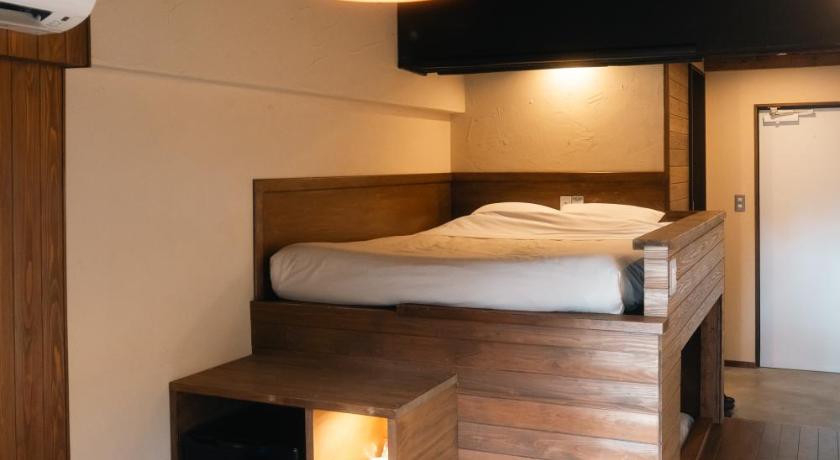 Image of Lake View Double Room with Private Bathroom 1