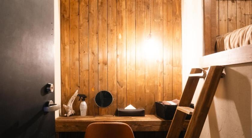 Image of Small Single Room 0