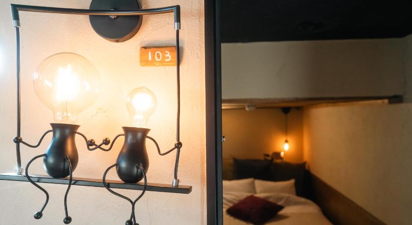 Image of SMALL ROOM DOUBLE BED 1