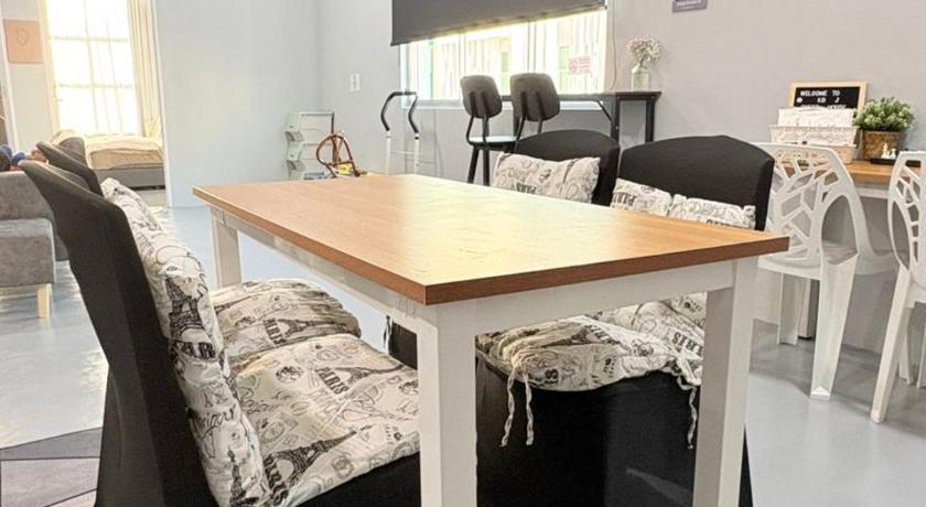 Image of Family Suite - 3 Bedroom 5