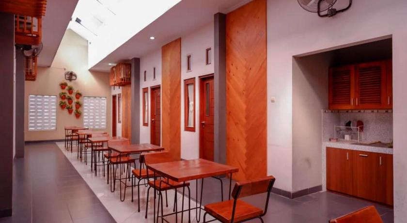 RedDoorz near Jogja Expo Center 2 – Bantul, MN