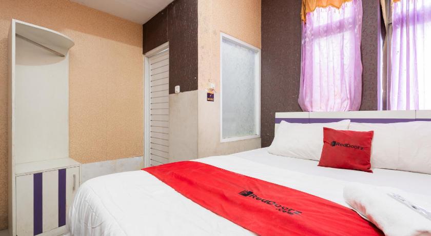 Image of RedDoorz Room 4