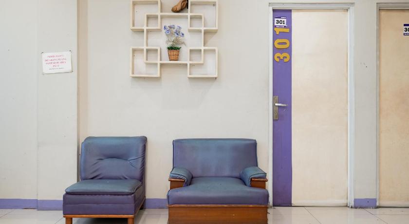 RedDoorz Plus near Stasiun Bekasi - image 26