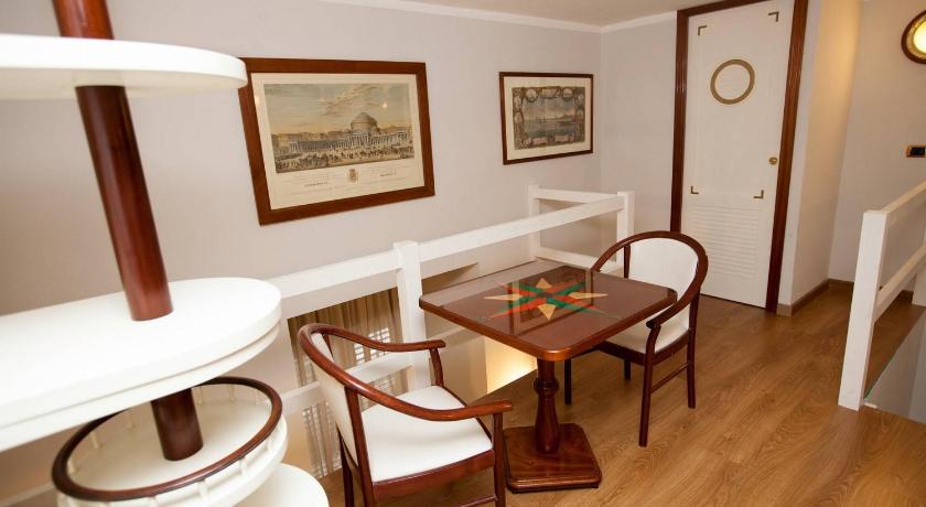 Hotel Ausonia