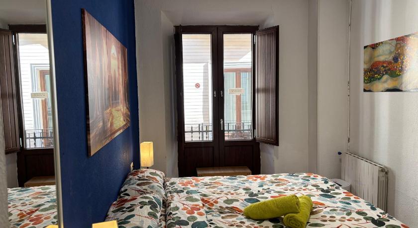 Image of Double Room with Private Bathroom 2