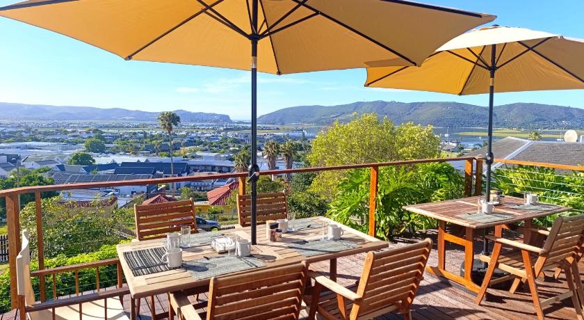 Guinea Fowl Lodge - Lagoon & Heads View B&B, Central Knysna