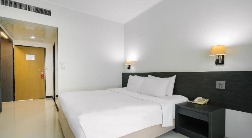 Image of Deluxe Room Twin 10