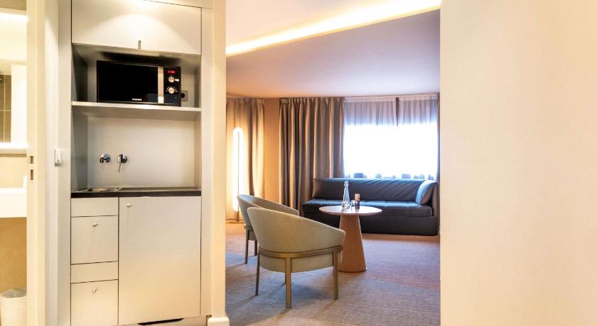 Image of Superior Suite with Double Bed and Double Sofa Bed 5