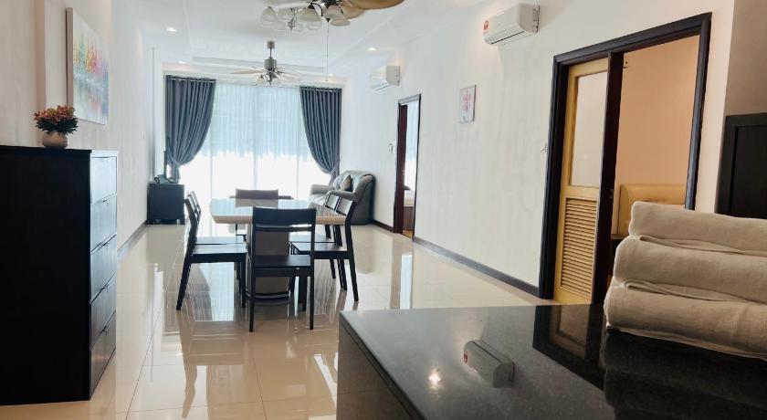 Image of Three-Bedroom Apartment 4