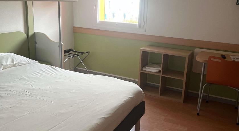 Image of Accessible Room With A Double Bed 11
