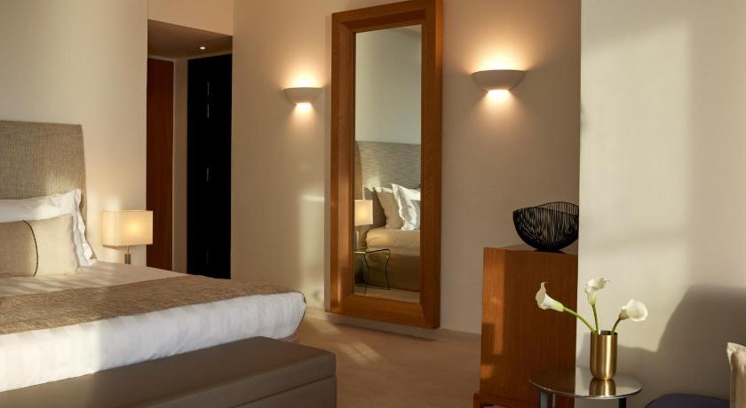 Image of Deluxe Junior Suite with Sea View 4