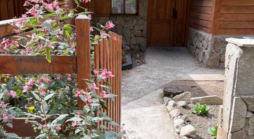 Image of Bungalow with Garden View 17