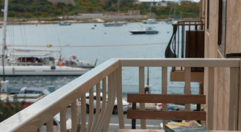 Tan-Nanna by Shmoo, Sliema Ferries