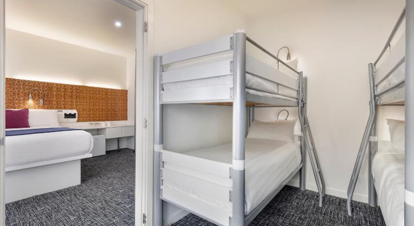 Image of Standard Queen Room 7