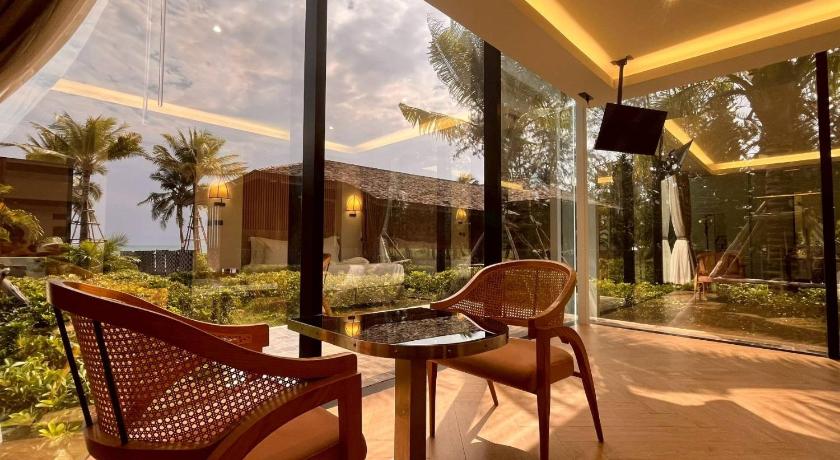 Image of Queen Room with Garden View 2