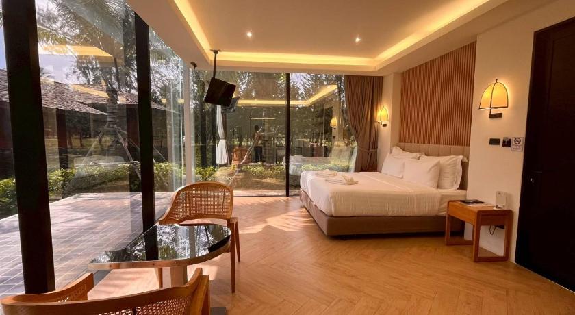 Image of Queen Room with Garden View 0