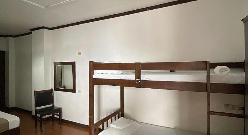Image of Family Room 7