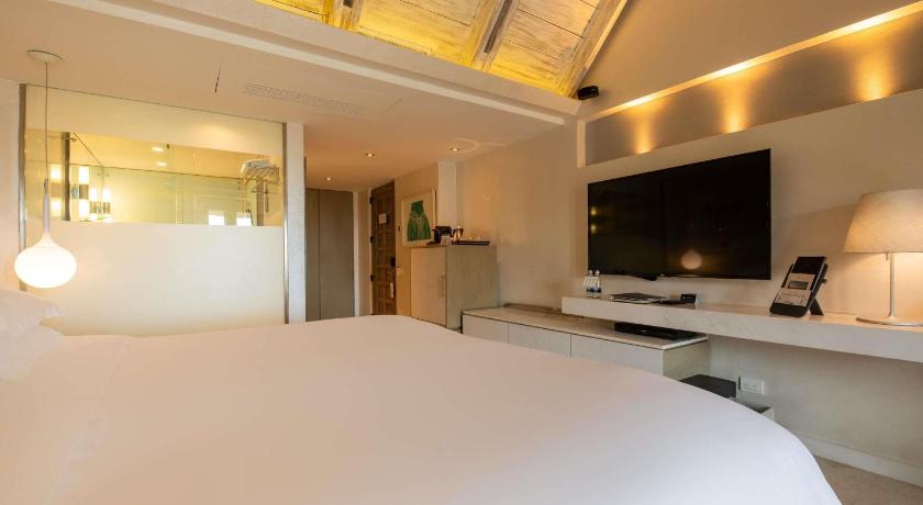 รูปของห้องดีลักซ์เตียงคิงไซส์ (Deluxe King Room) 7