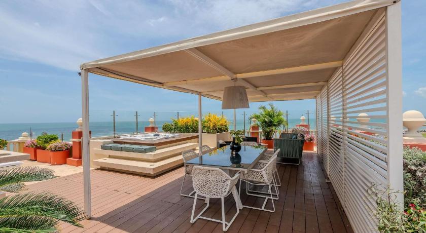 รูปของImperial Amaral King Suite with Terrace and Spa Bath - Ocean View 7