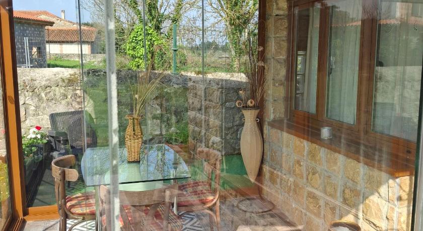 Image of One-Bedroom House 1