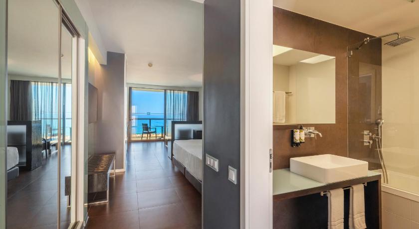 Imagem de Suite Deluxe com Vista Mar Frontal (Deluxe Suite with Frontal Sea View) 4