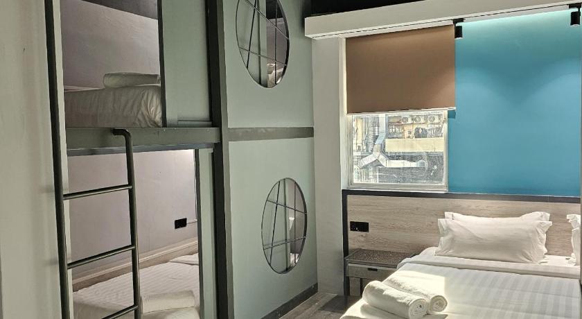 Image of Bunk Suite 0