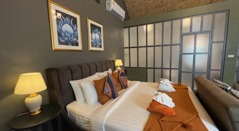 Image of Urban terrace room 5