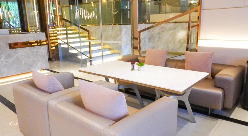 รูปของปทุมวัน สวีท มีระเบียง (Pathumwan Terrace Suite) 17