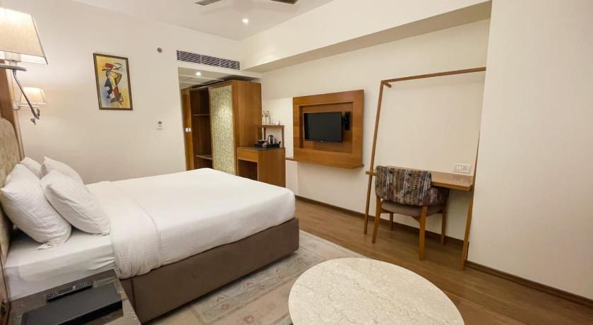 Image of Superior Room 6