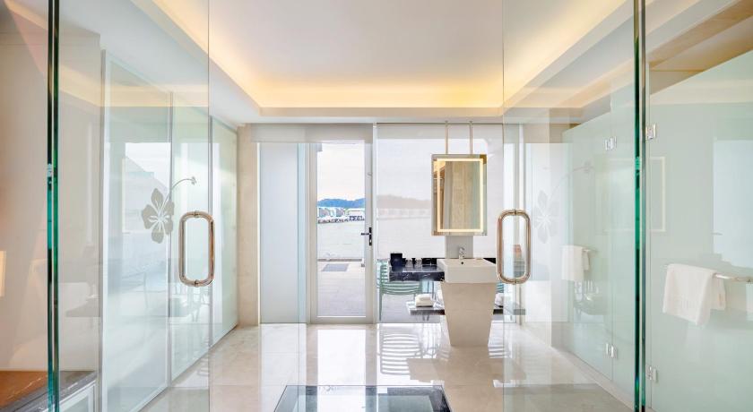Image of Premium Pool Villa Beach View 2