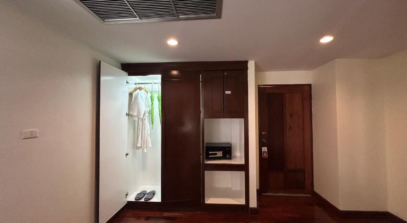 Image of Deluxe Twin Room 16