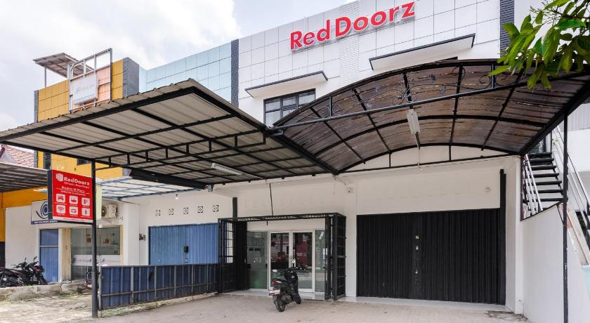 RedDoorz @ Pandu Raya Bogor by Madam M Place – Bogor, PA